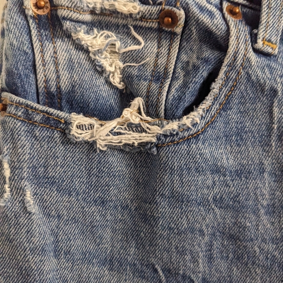 Abercrombie & Fitch High Rise Mom Jeans - Picture 4 of 7